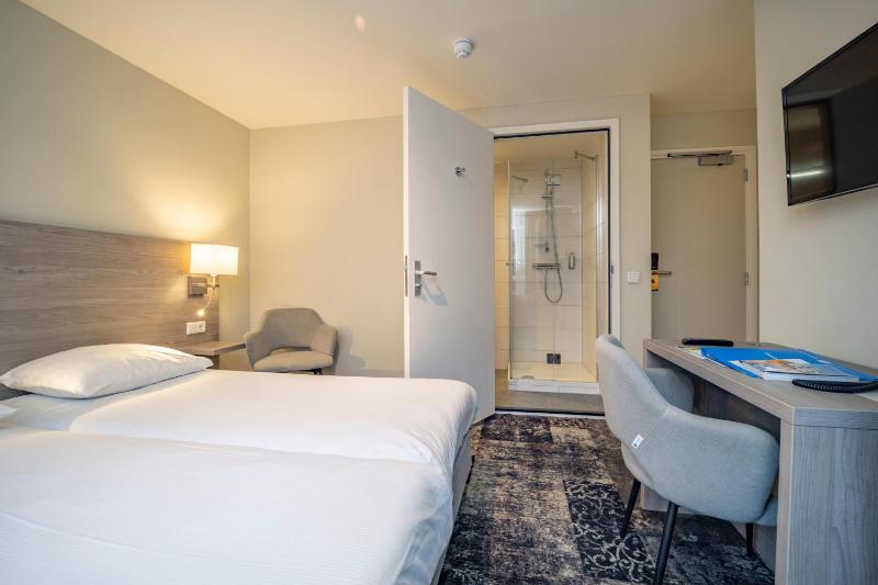 Comfort Double Room with Shower image 4