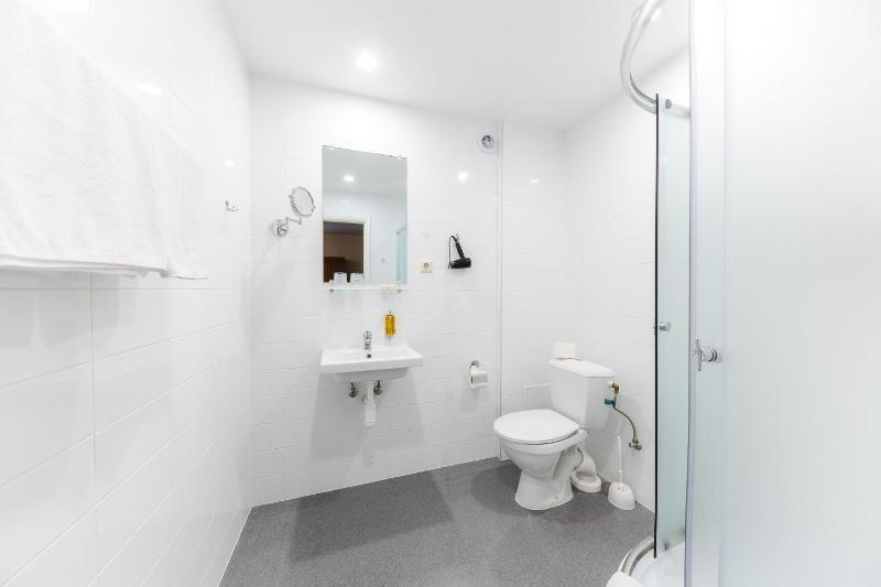 Standard Double or Twin Room with Gym Access image 2