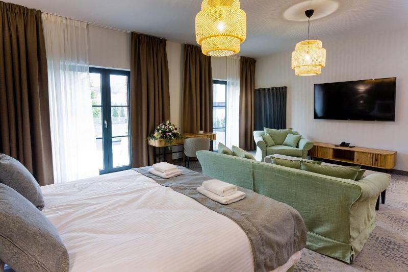 Apartment image 3
