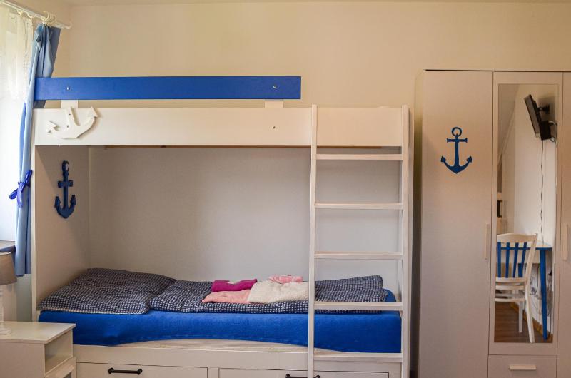 Quadruple Room with Private Bathroom image 3