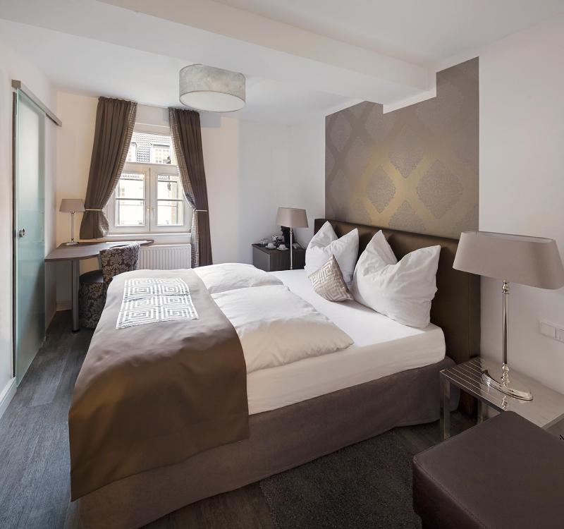 Standard Double Room image 1