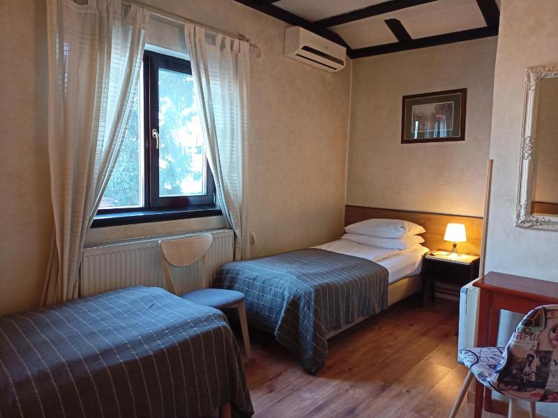 Avalon Rooms - image 23