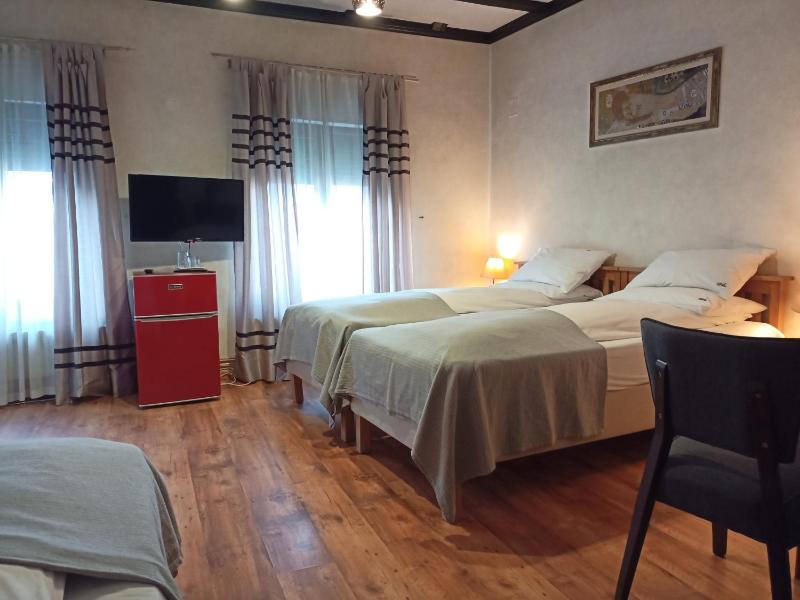 Avalon Rooms - image 3