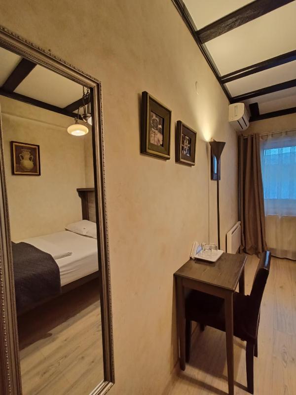 Avalon Rooms - image 37