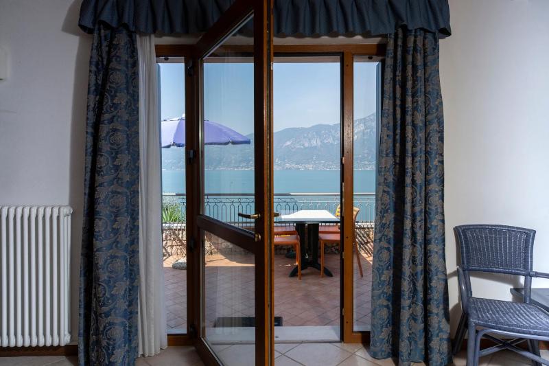 Apartment with Lake View image 3