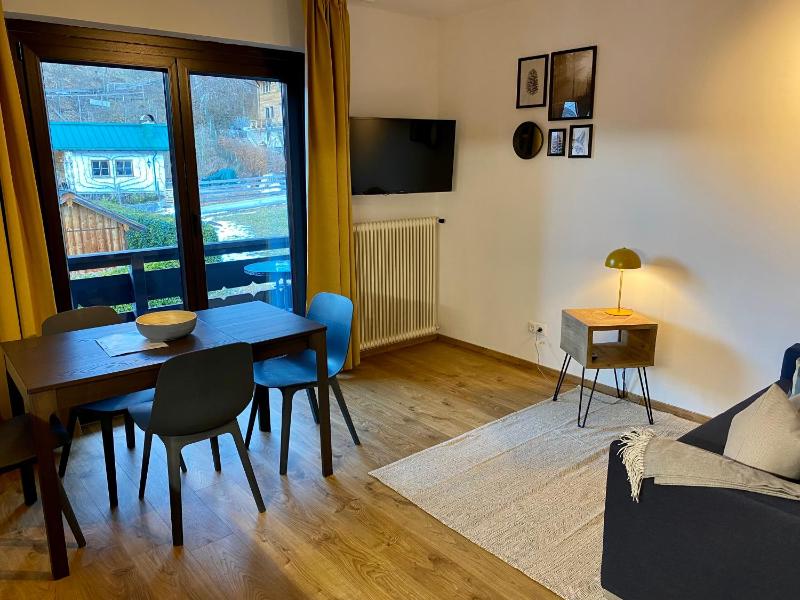 One-Bedroom Apartment image 2