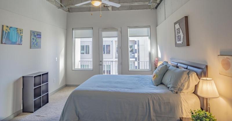 2BR Fully Furnished Apartment - Great location in Midtown apts - image 8