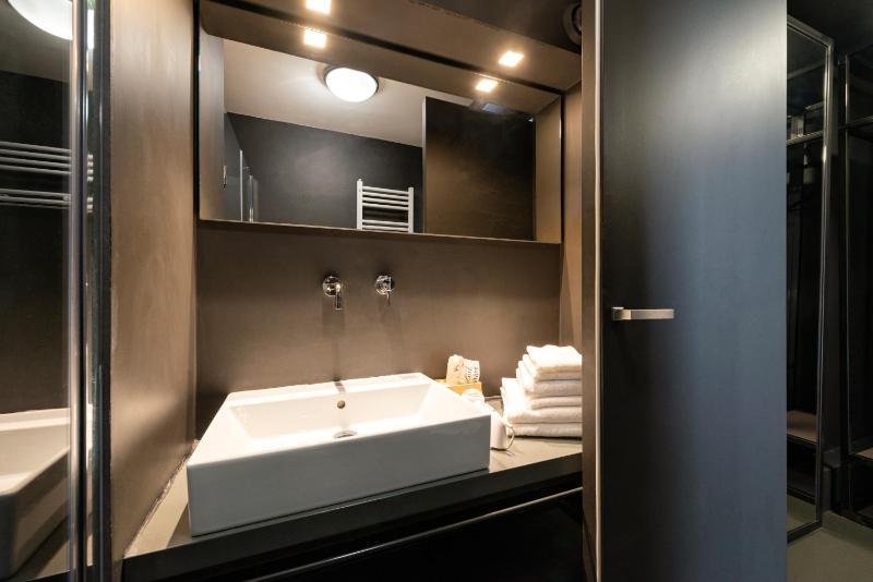 Superior Double Room with Terrace image 2