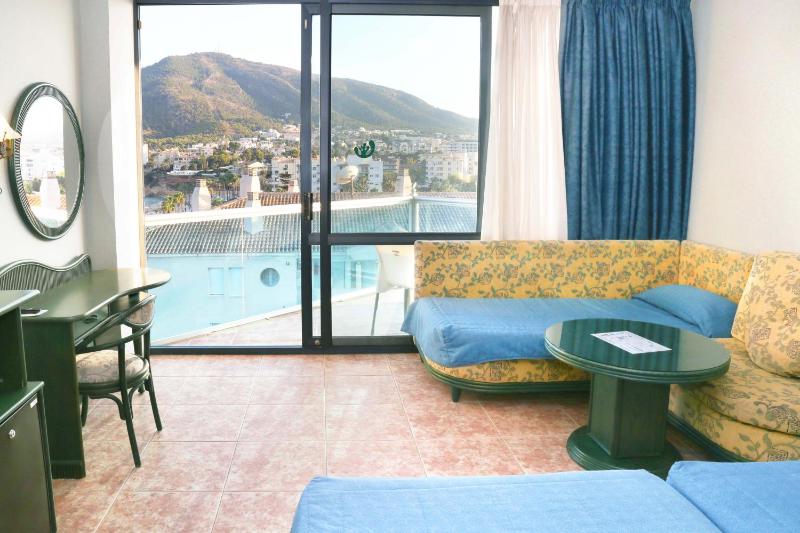 Triple Room (3 Adults) image 3