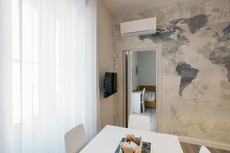 One-Bedroom Apartment image 4