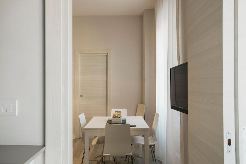 One-Bedroom Apartment image 2