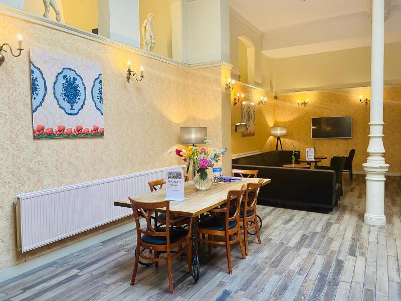XO Hotels City Centre - image 4