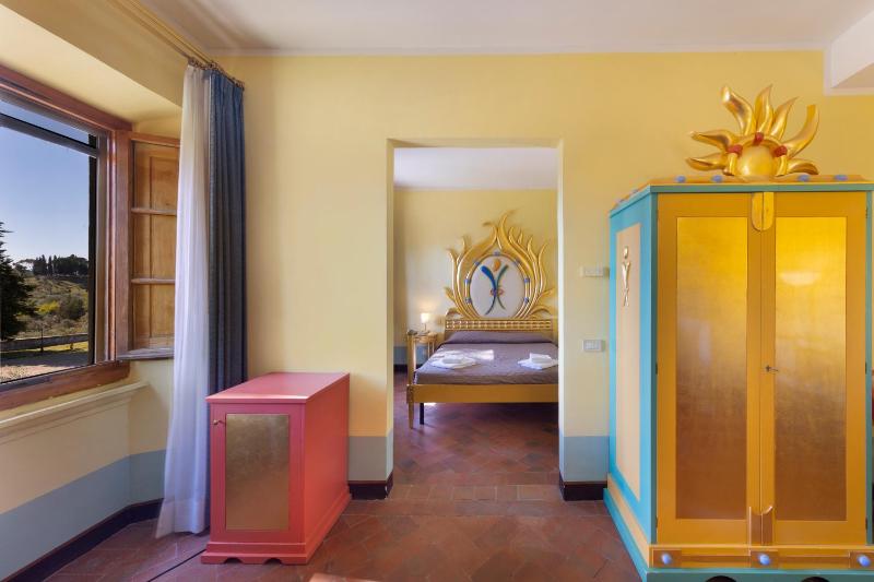 Superior Double Room with Garden View image 4