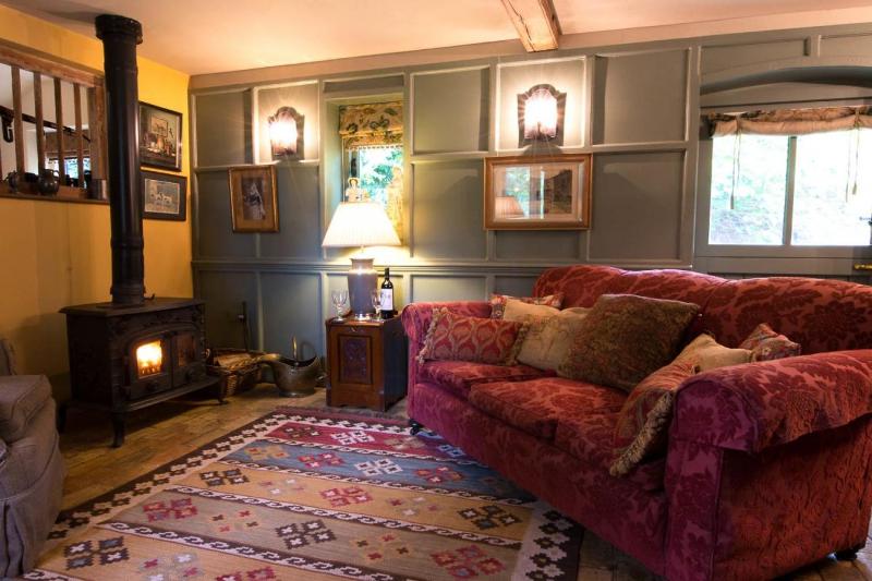 Queenies an authentic Rural Style coastal cottage in a Nature Reserve - image 27