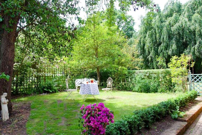 Laundry Cottage in a Nature Reserve - Sunday Times 100 coolest Cottages - image 13