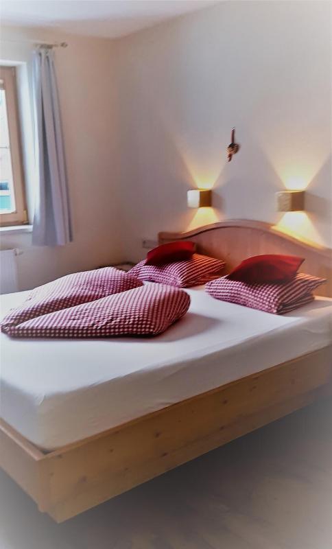 Two-Bedroom Apartment with Balcony image 4