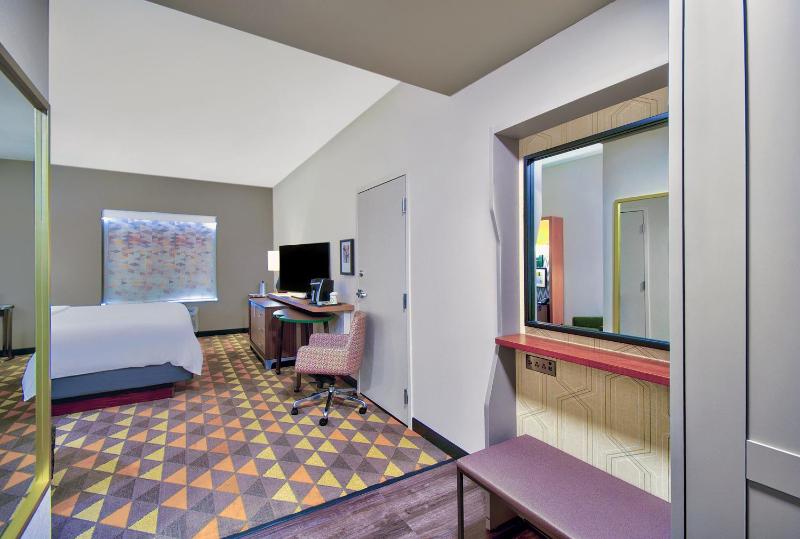 Standard Room image 4