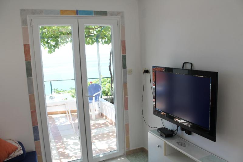 Studio with Sea View image 1