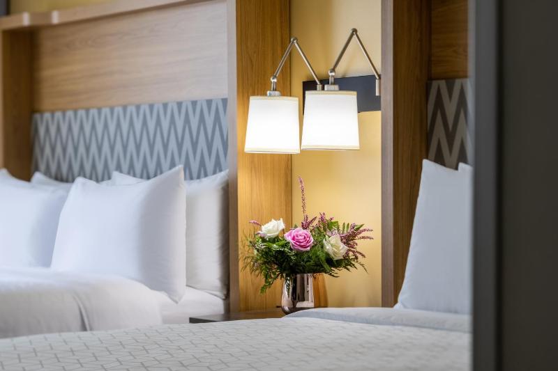 Standard Room with Two Queen Beds image 3
