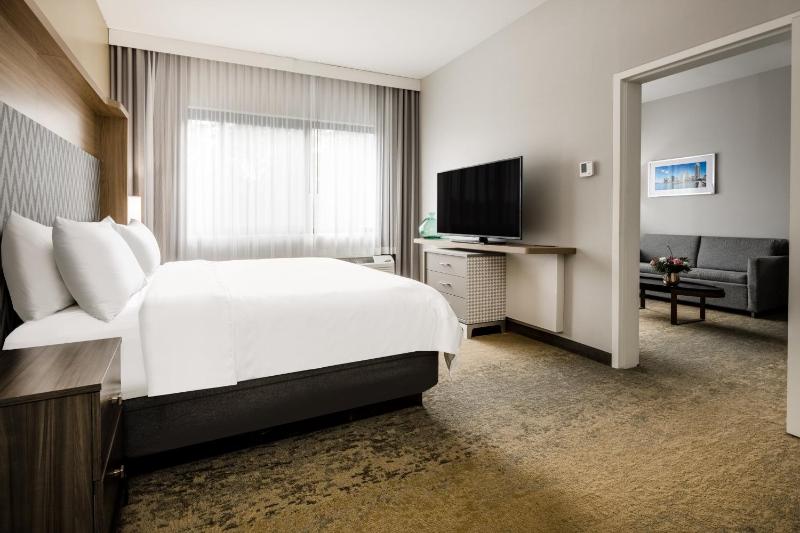 King Suite image 2