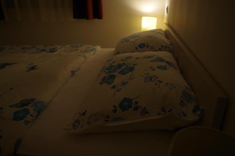 One-Bedroom Apartment with Balcony and Sea View image 4