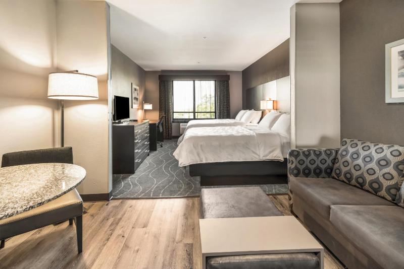 Queen Suite with Two Queen Beds and Sofa Bed image 1