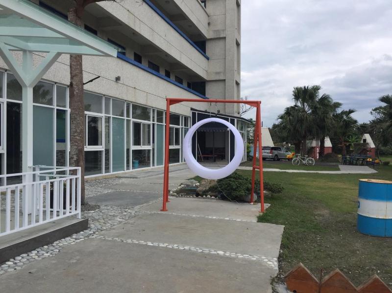 海邊名人50電梯民宿 專屬停車場 - image 23