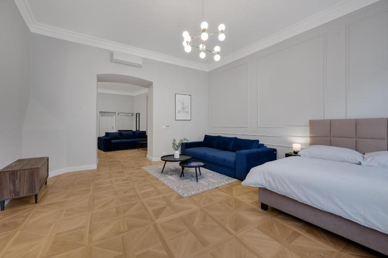 Palace Apartments - image 7
