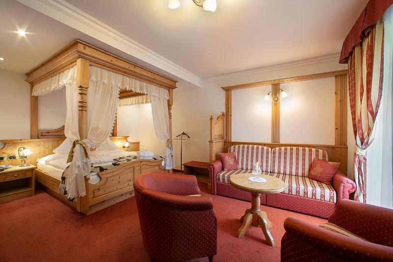 Quadruple Room image 1