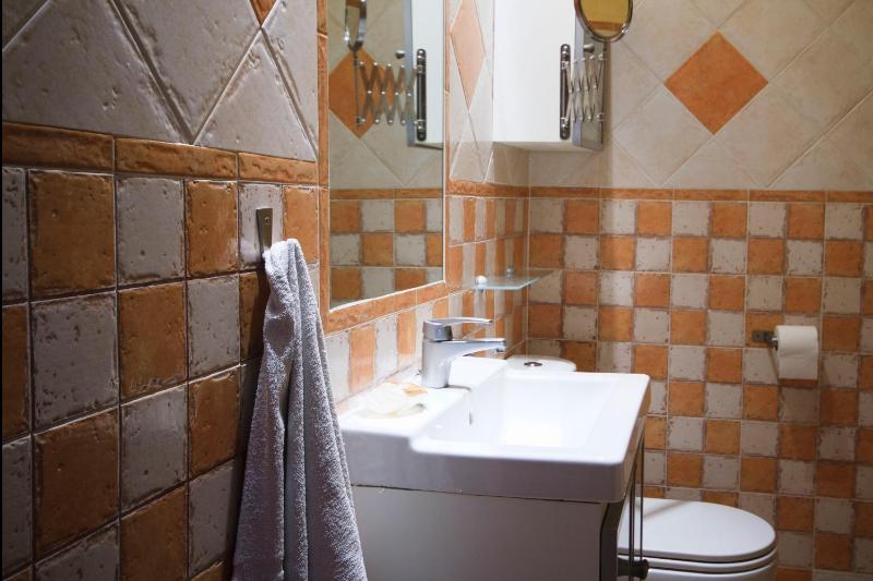 Double Room image 2