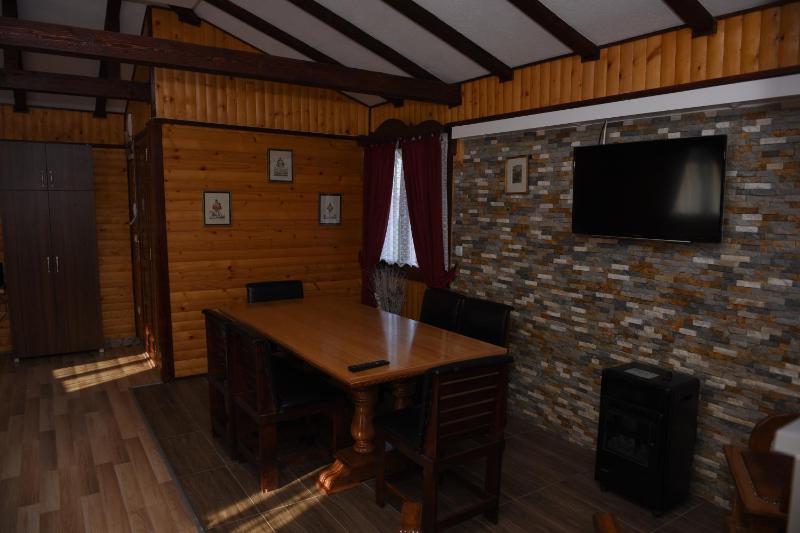 Superior King Suite image 4