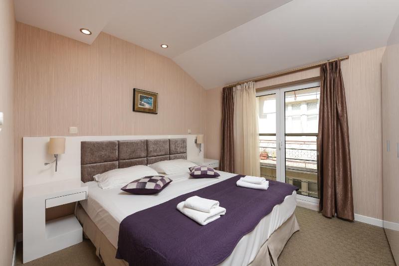 Family Hotel Zanè - image 9