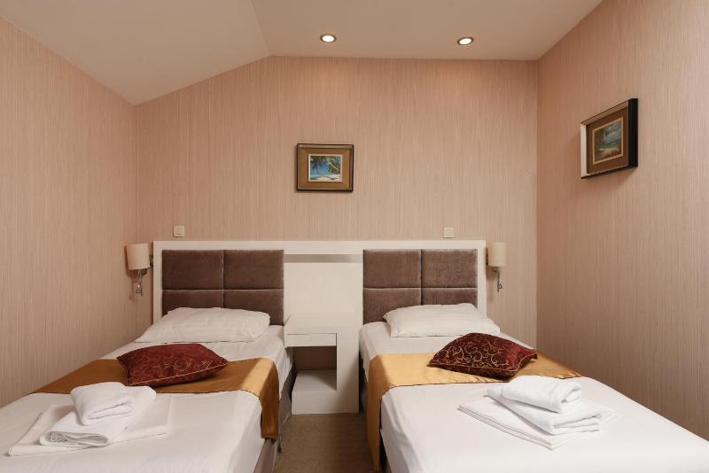 Family Hotel Zanè - image 39