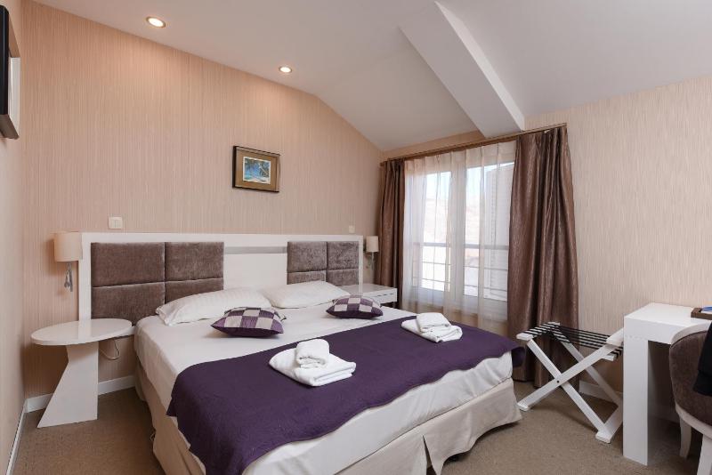 Family Hotel Zanè - image 36