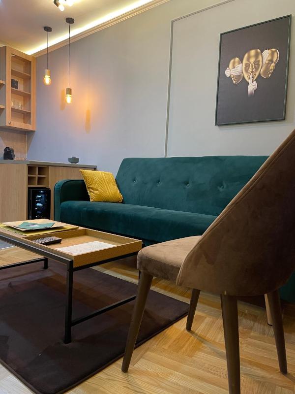 One-Bedroom Apartment image 1