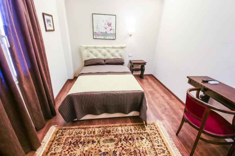 Single Room with Private Bathroom image 2