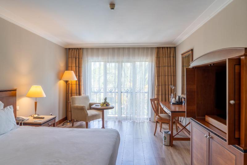 Double Room image 1