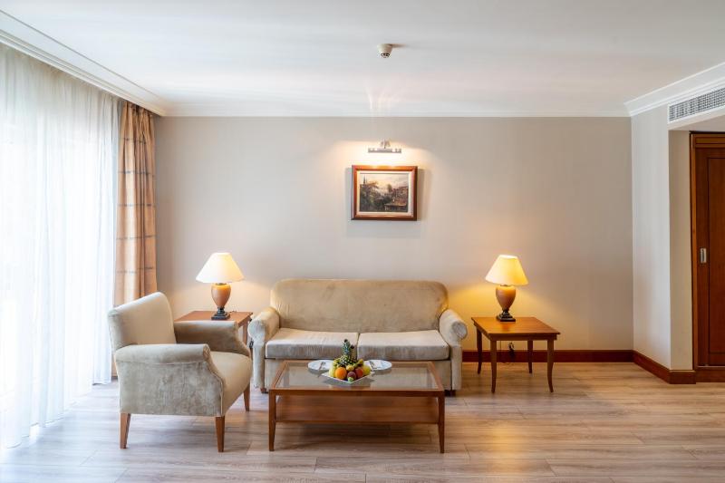 Junior Suite image 1