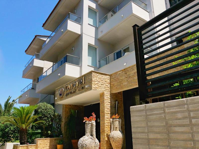 Caravel Hotel Apartments - image 10