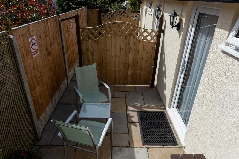 Superior King Room image 4