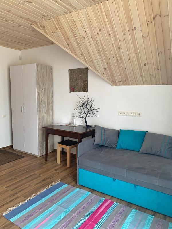 Chalet image 2
