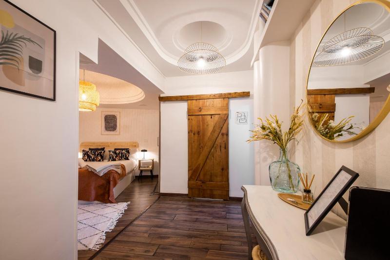 Cozy apartment in front of the beach - image 15