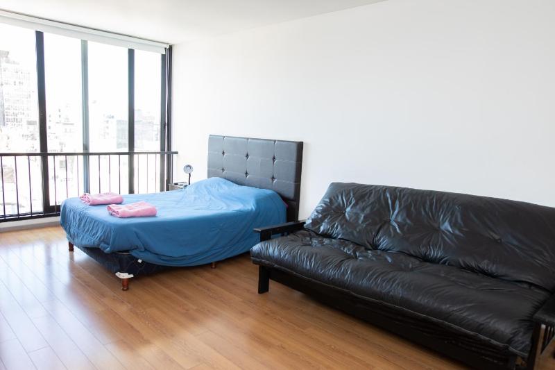 Moderno y Cómodo Excelente Ubicación Ideal Parejas y Familias - image 3
