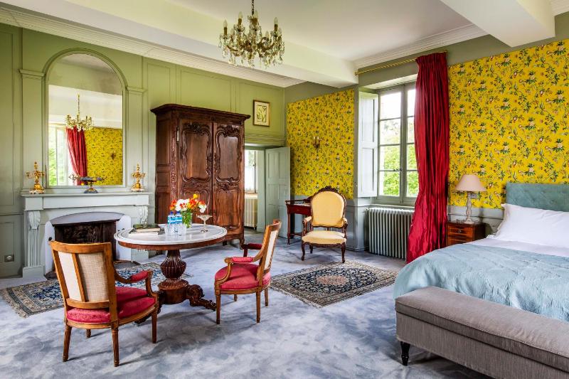 Double or Twin Room with Lake View image 3