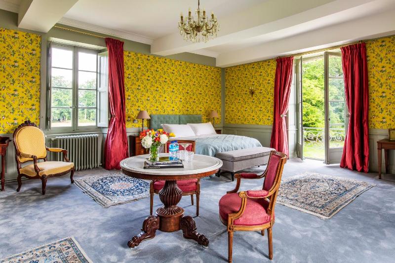 Double or Twin Room with Lake View image 1