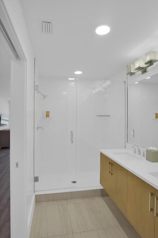 The Avalon Club - image 28