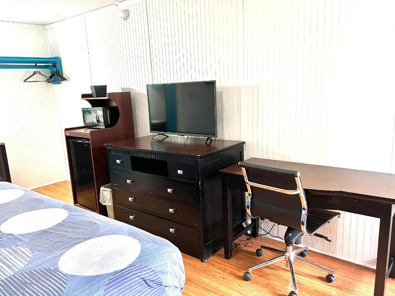 Standard King Room - Non Smoking image 3