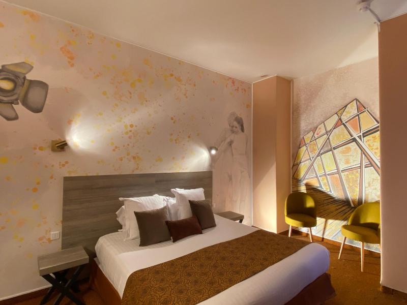 Superior Double Room image 3