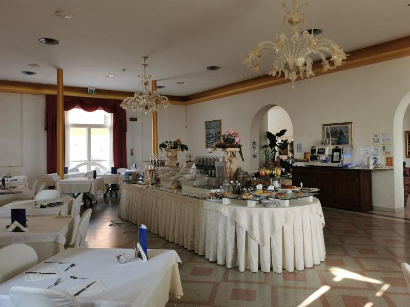 Hotel Lido - image 22