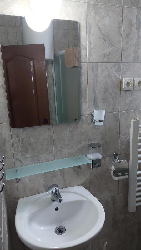 Studio Apartment image 2